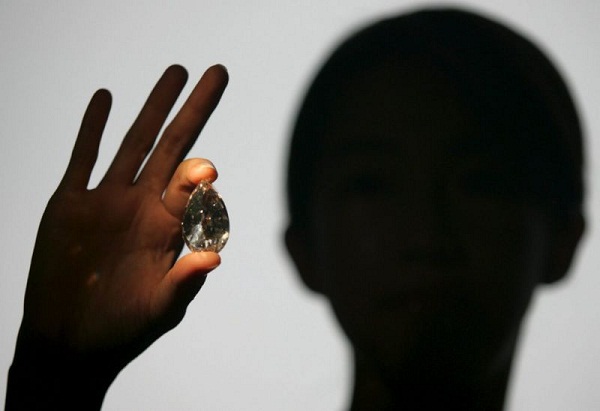 Un diamante de 120.20 quilates en una subasta en China