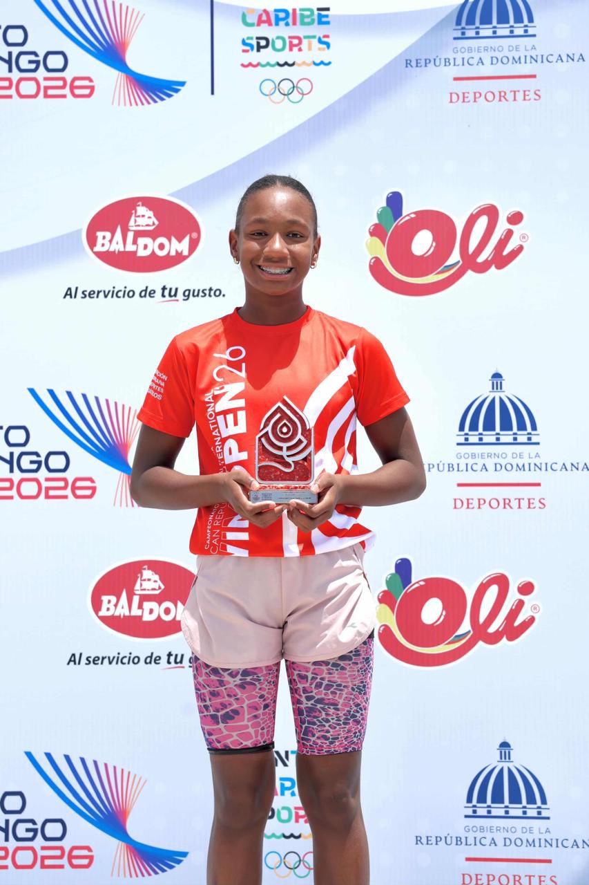Valentina Esteban Rijo se destaca en natación dominicana, se corona campeona nacional en Swim Open FEDDA 2026 2 natación