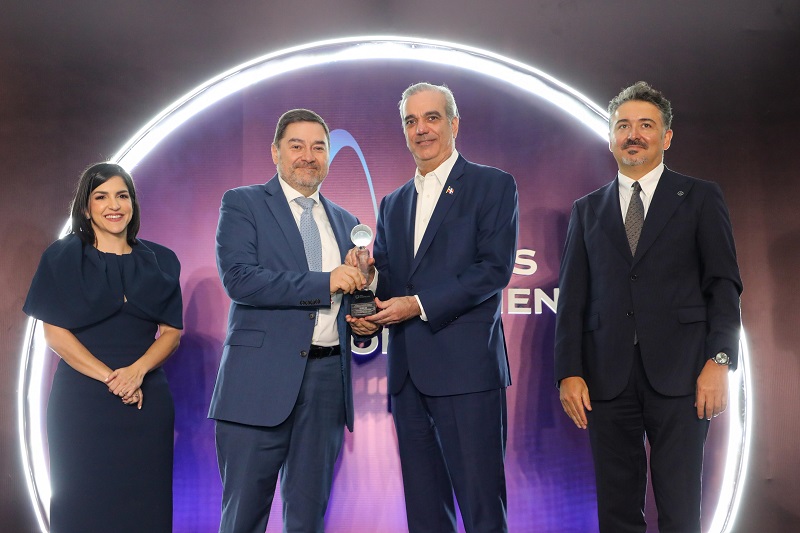 Luis Abinader destacó que la estabilidad económica y la seguridad jurídica fortalecen la inversión extranjera en República Dominicana durante el Americas Investment Forum 2026 2 Inversión