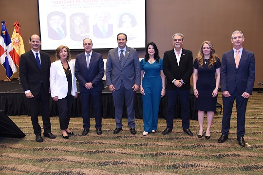 Alejandro Cambiaso, Pilar Serret Murga, Francisco (Paco) Pérez, Víctor Elías Atallah, Amelia Reyes, Artur cabre, Brenda Morales y Ricardo Felip