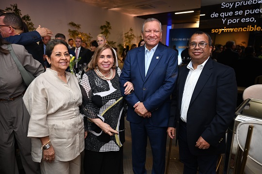 Carmen Quijano, Mirna Pimentel, Leonardo Aguilera y Eury Cabral, durante el lanzamiento de la campaña institucional de Banreservas ¡Somos invencibles!