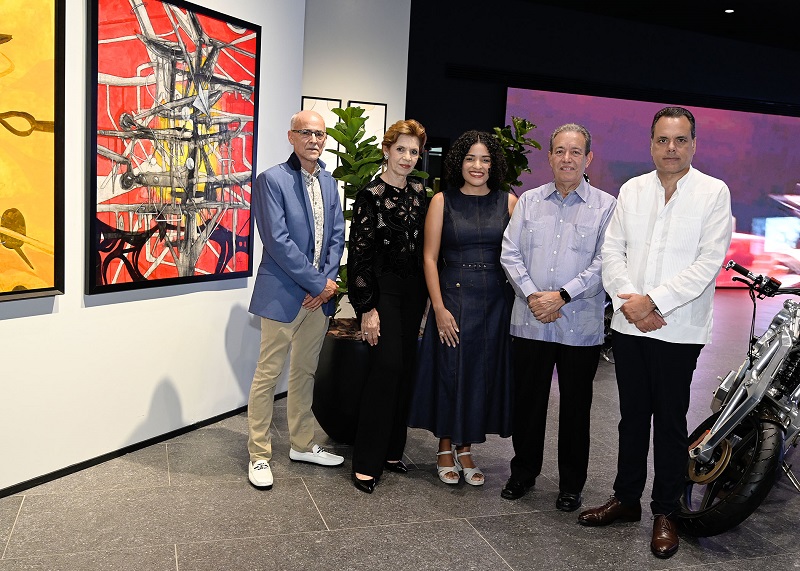 Autozama inaugura “Caos & Equilibrio”, exposición del artista Máximo Caminero 6