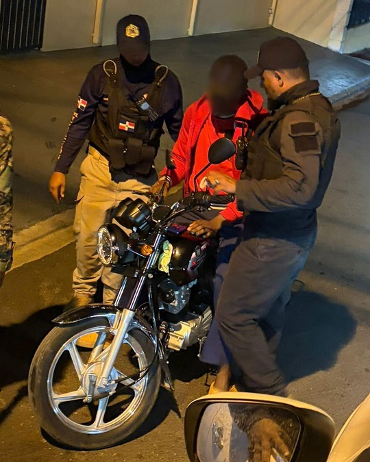 Autoridade migratoria detienen indocumentados