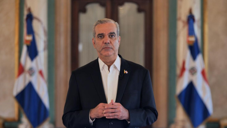 Abinader asegura país preparado ante crisis del petróleo y anuncia medidas económicas