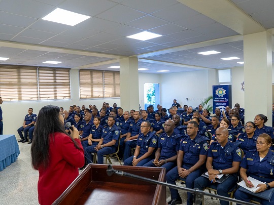 Policía